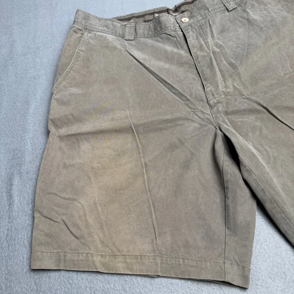 Tommy Bahama Mens Silk Blend Flat Front Casual Shorts Taupe Brown Size 40